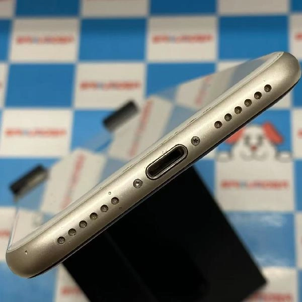 iPhoneSE 第3世代 SoftBank版SIMフリー 128GB MMYG3J/A A2782