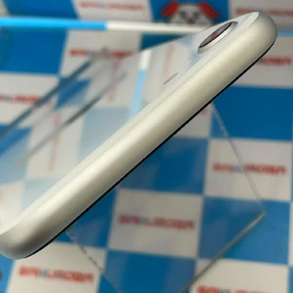 iPhoneSE 第2世代 楽天モバイル版SIMフリー 64GB MHGQ3J/A A2296 ホワイト