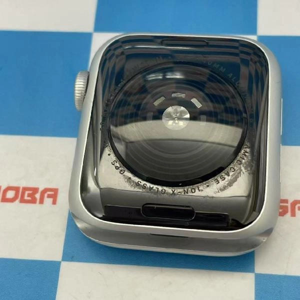 Apple Watch SE GPSモデル  MKNY3J/A 40mm