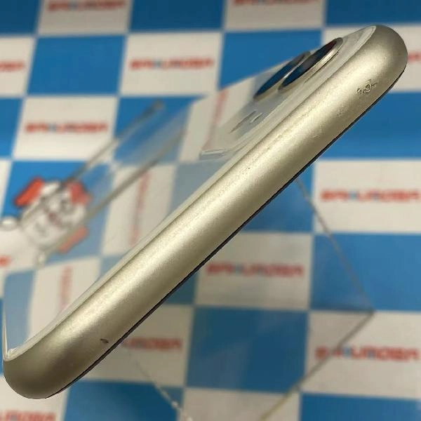 iPhone11 au版SIMフリー 128GB NWM22J/A A2221 ホワイト
