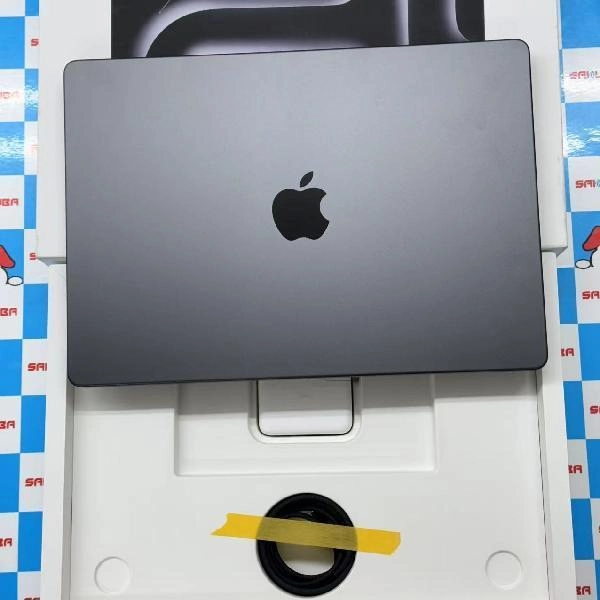 MacBook Pro 14インチ Late 2023 M3 Pro 512GB MRX33J/A A2992 新品同様 No 商品カラー