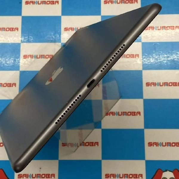 iPad 第8世代 au版SIMフリー 32GB MYMH2J/A A2429 ジャンク品