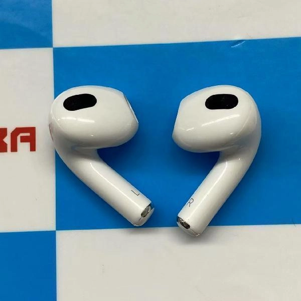 Apple AirPods 第3世代 MagSafe充電ケース付き  6F21 ホワイト