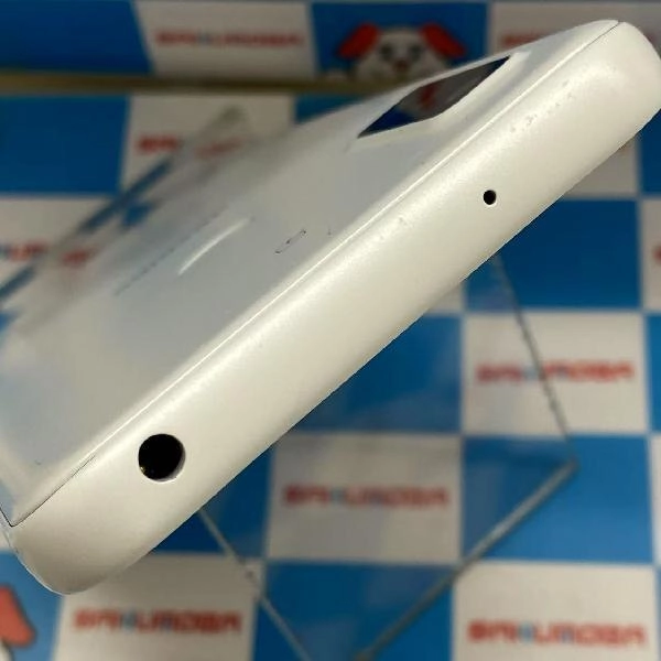 arrows We F-51B docomo 64GB