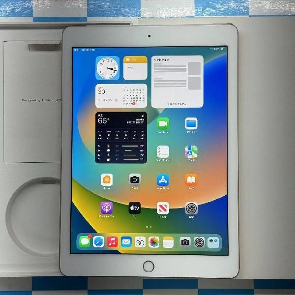 iPad 第6世代 au版SIMフリー 32GB MRM02J/A A1954