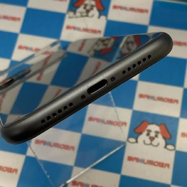 iPhone11 au版SIMフリー 256GB MHDP3J/A A2221 美品 ブラック