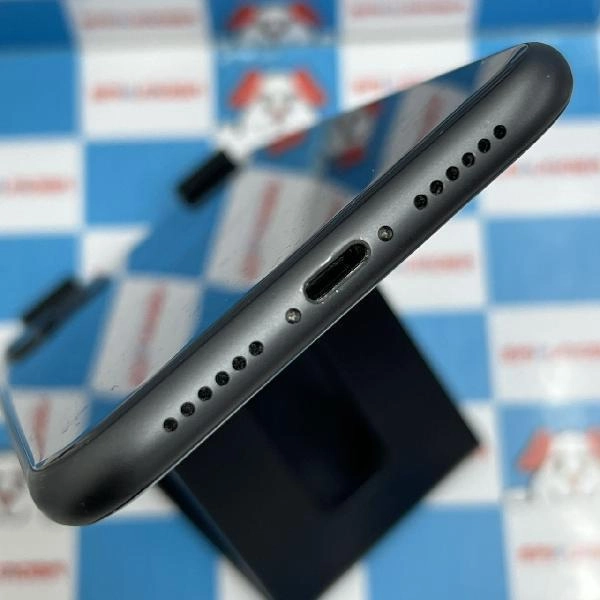 iPhone11 docomo版SIMフリー 64GB MWLT2J/A A2221 ブラック