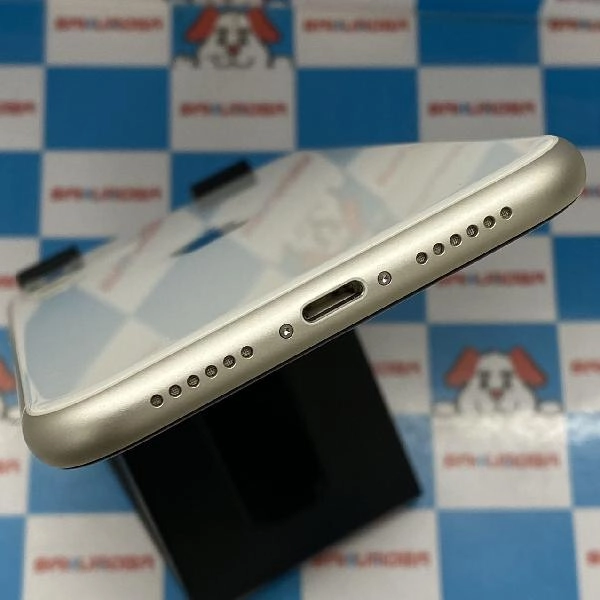 iPhone11 docomo版SIMフリー 64GB MWLU2J/A A2221 極美品 ホワイト