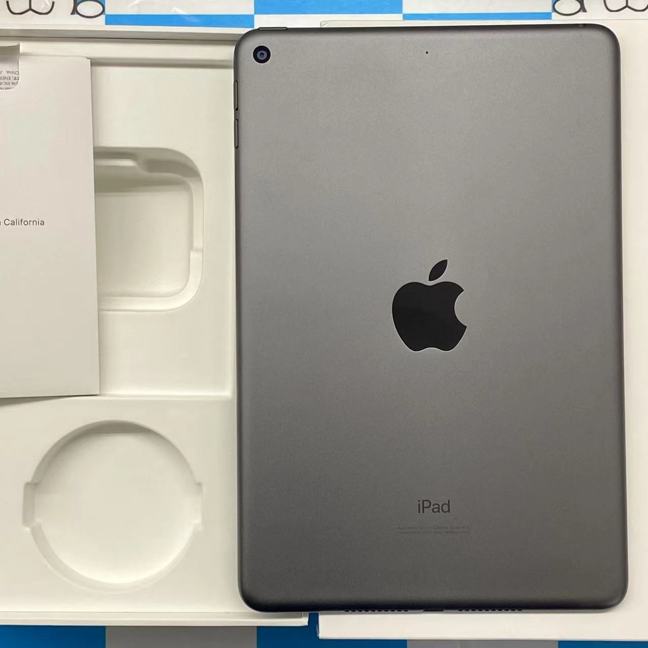 iPad mini 第5世代 Wi-Fiモデル 64GB スペースグレイ FUQW2J/A 新品同様