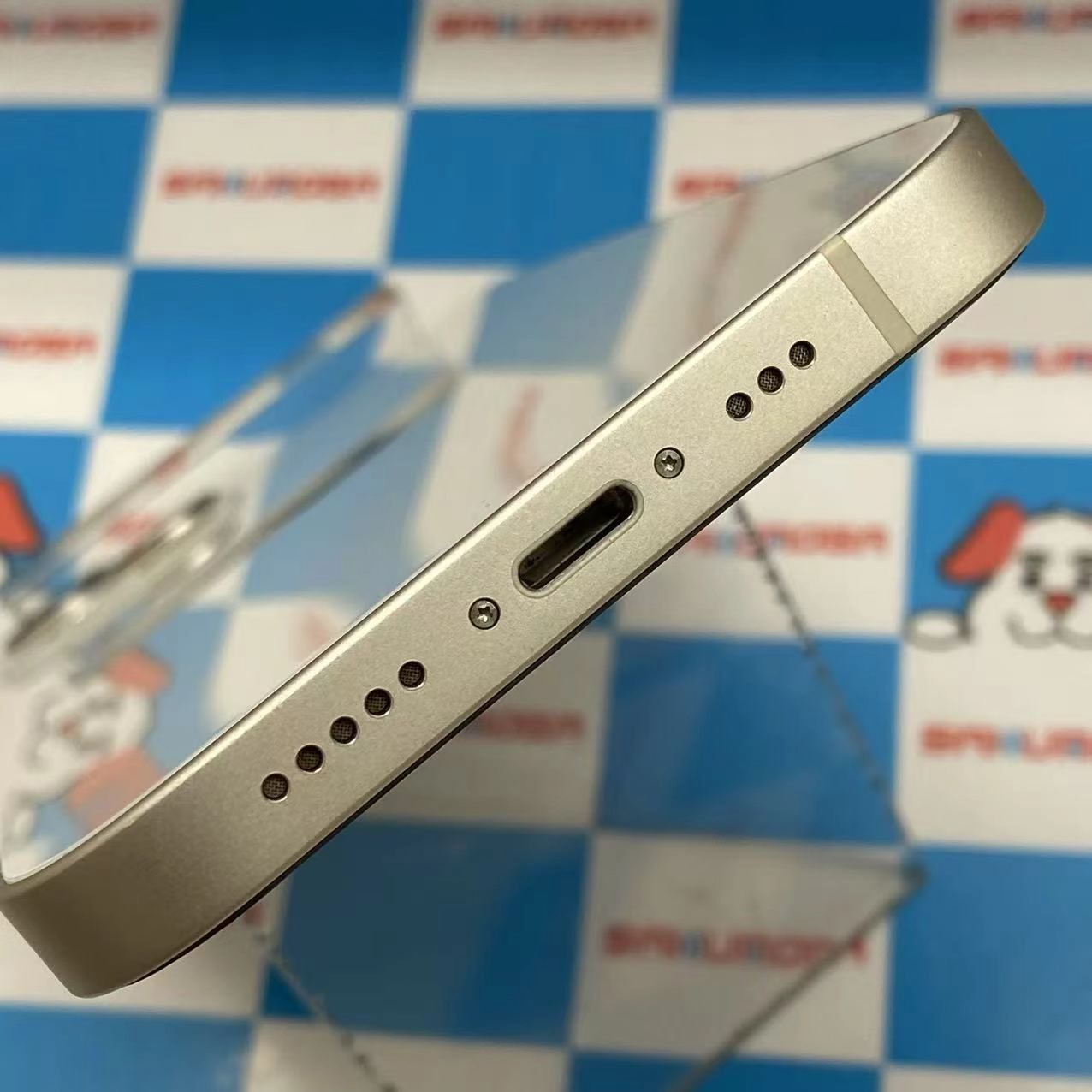 iPhone13 128GB スターライト MLND3J/A docomo版SIMフリー 美品