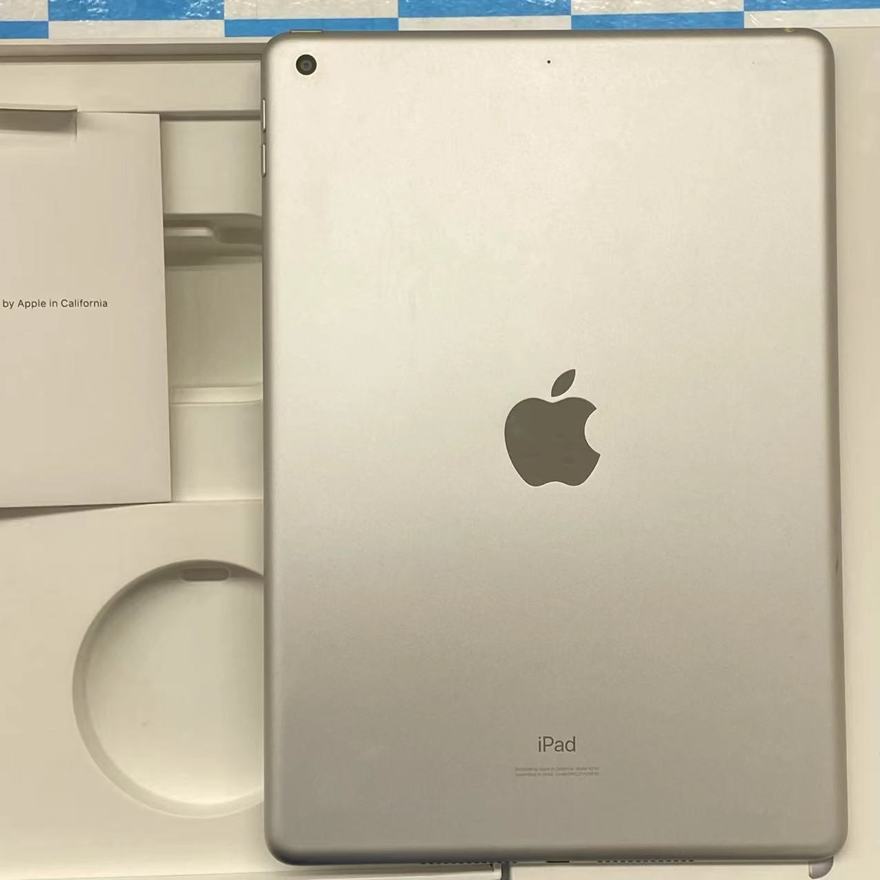 iPad 第7世代 Wi-Fiモデル 32GB シルバー MW752J/A 極美品