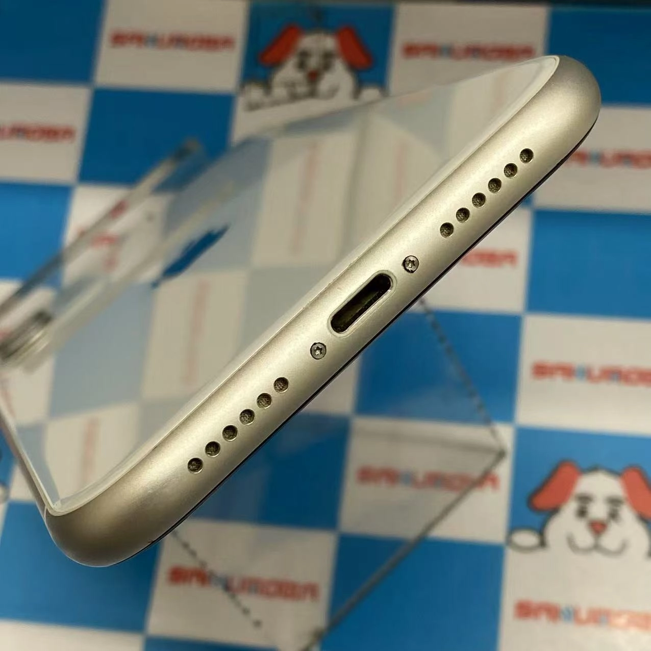 iPhone11 64GB ホワイト MWLU2J/A SIMロック解除済 SoftBank