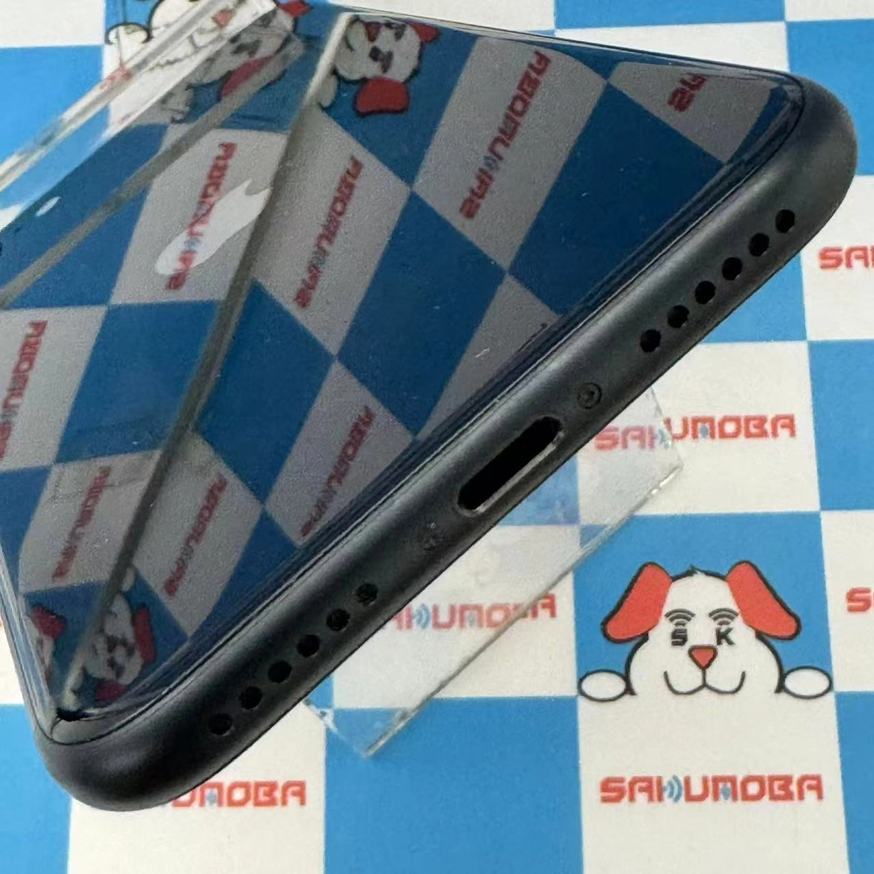 iPhoneSE 第3世代 128GB ミッドナイト MMYF3J/A docomo版SIMフリー 美品