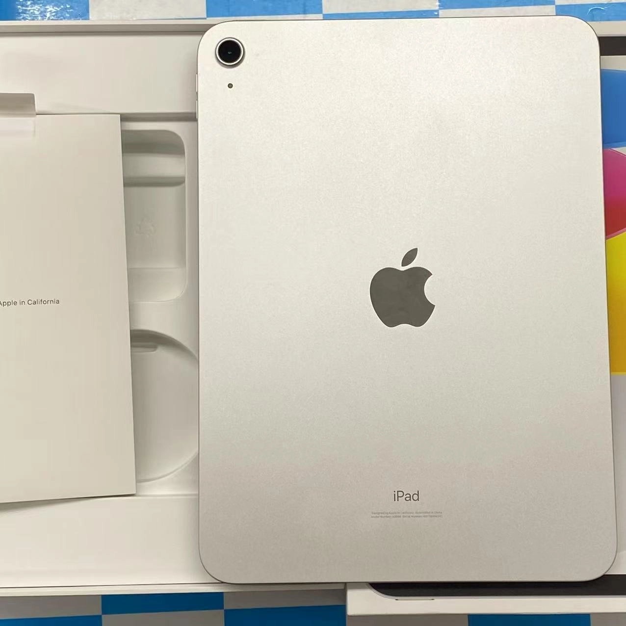 iPad 第10世代 Wi-Fiモデル 64GB シルバー MPQ03J/A 極美品