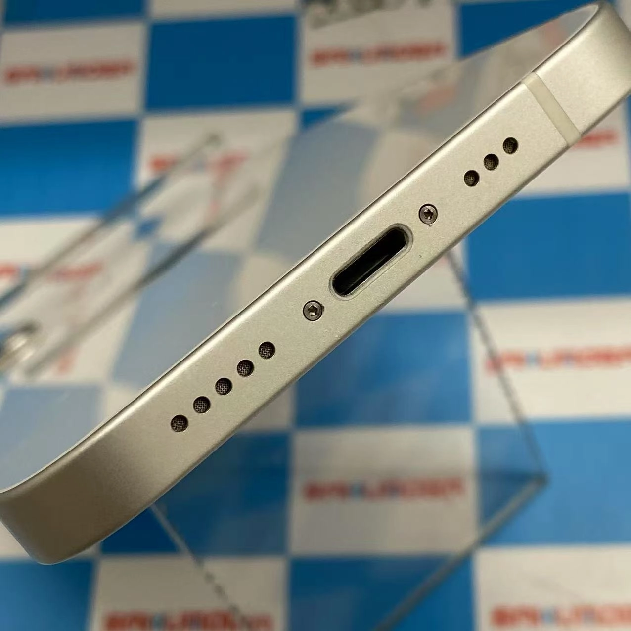 iPhone12 256GB ホワイト MGJ13J/A SIMロック解除済 docomo 美品