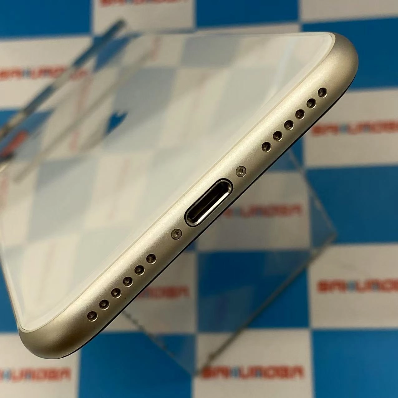 iPhoneSE 第3世代 128GB スターライト MMYG3J/A SoftBank版SIMフリー