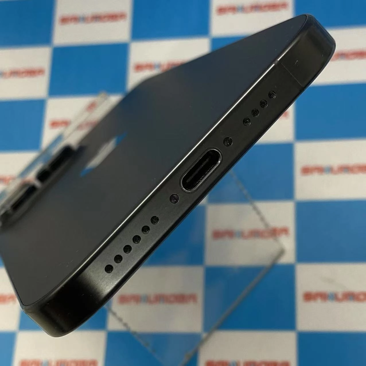 iPhone16 Pro Max 256GB ブラックチタニウム MYWG3J/A docomo版SIMフリー 美品