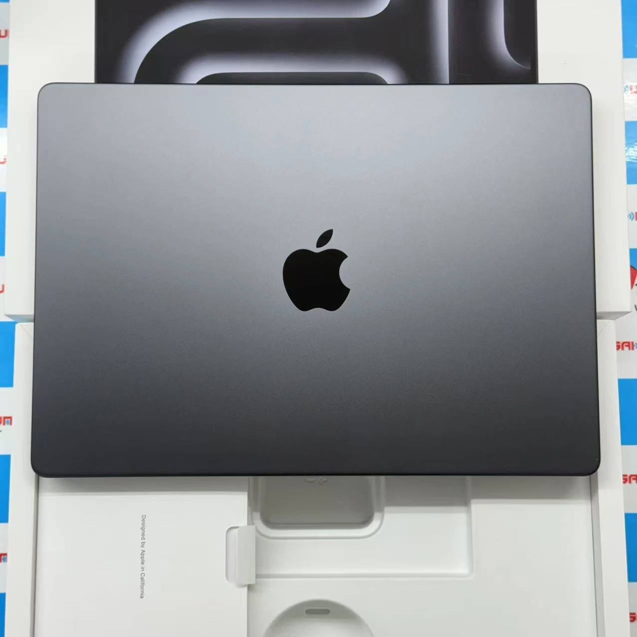 MacBook Pro 14インチ 2024 M4(10コア) 10コアGPU 16GB/512GB スペースブラック MW2U3J/A 新品同様