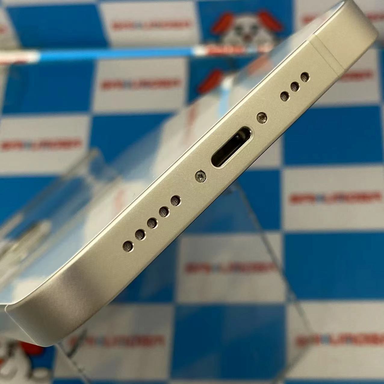 iPhone13 128GB スターライト MLND3J/A docomo版SIMフリー 美品