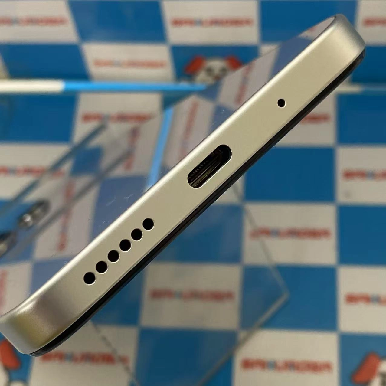Xiaomi Redmi 12 5G 4GB/128GB ポーラーシルバー XIG03 SIMロック解除済 au 極美品