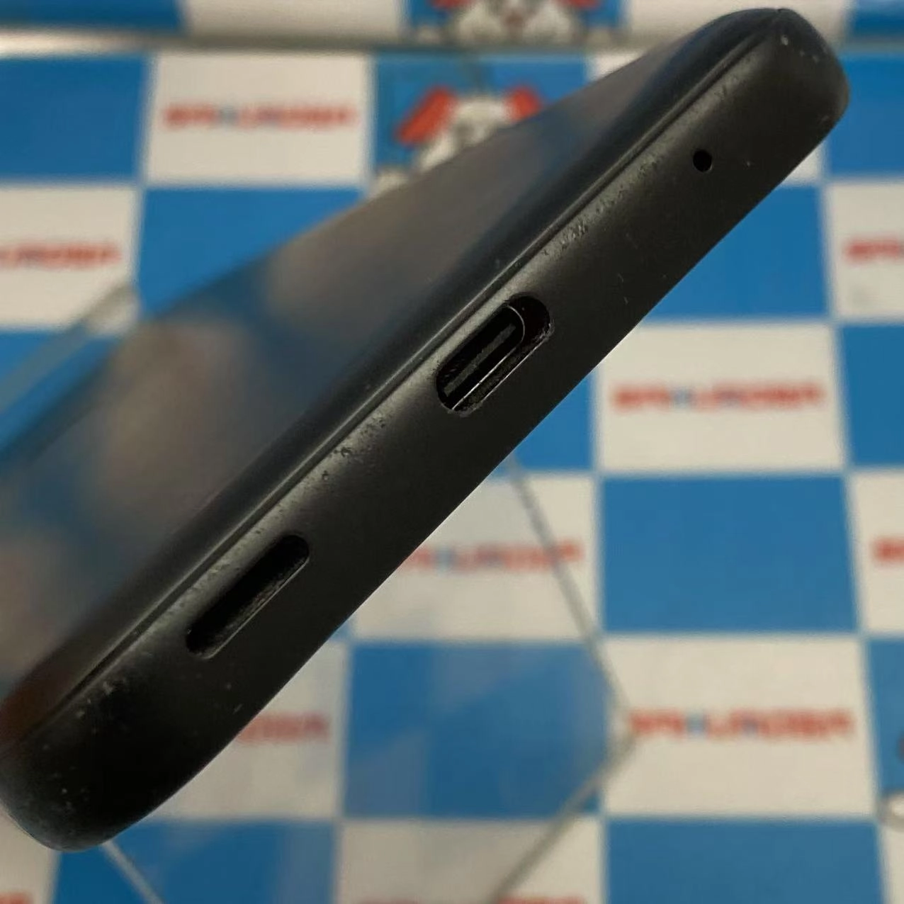 arrows We 64GB ブラック A101FC SIMロック解除済 SoftBank