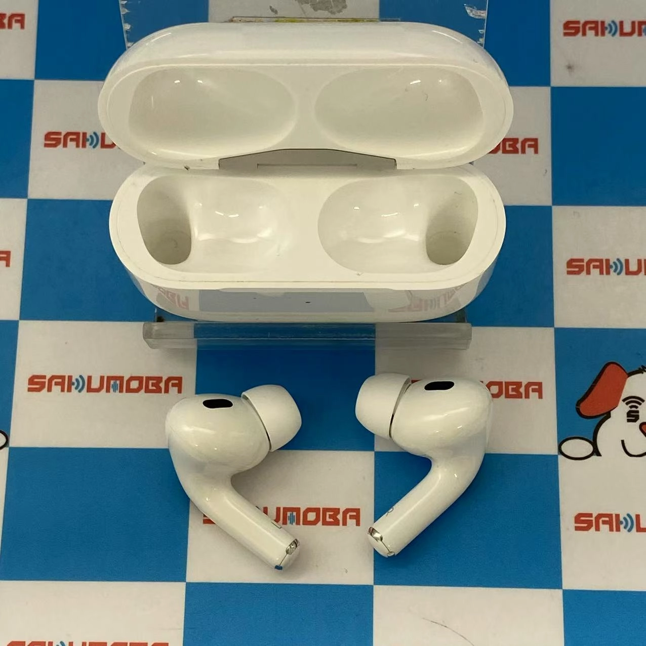AirPods Pro 第2世代 MagSafe充電ケース(USB-C)付き ホワイト MTJV3J/A 美品