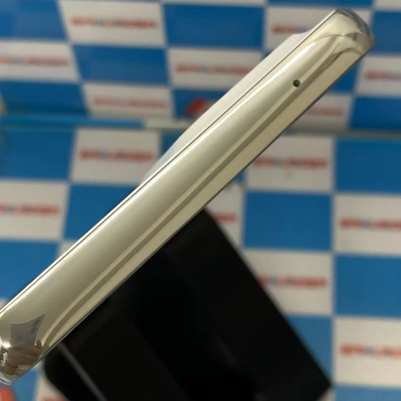 Galaxy A53 5G 128GB オーサムホワイト SC-53C SIMロック解除済 docomo 極美品