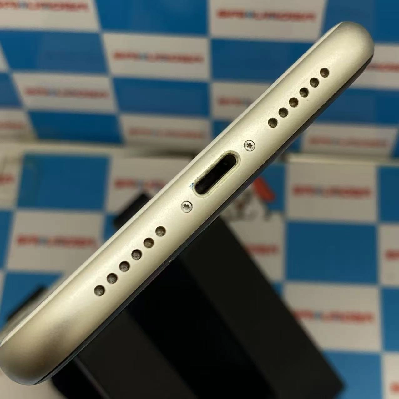 iPhone11 128GB ホワイト MWM22J/A AU版SIMフリー ジャンク品 au