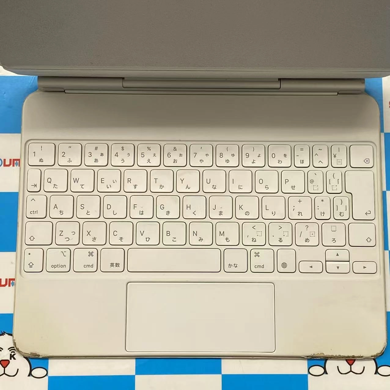 11インチiPad Pro(第2世代)用 Magic Keyboard 日本語（JIS） ホワイト A2261 **
