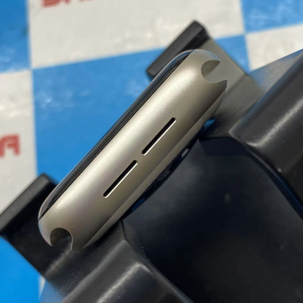 Apple Watch SE 第2世代 40mm GPSモデル 32GB スターライト MNJP3J/A 訳あり品