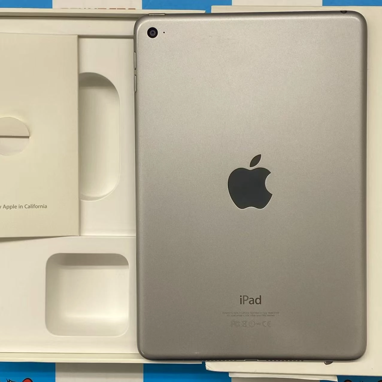iPad mini 第4世代 Wi-Fiモデル 16GB スペースグレイ MK6J2J/A 訳あり品