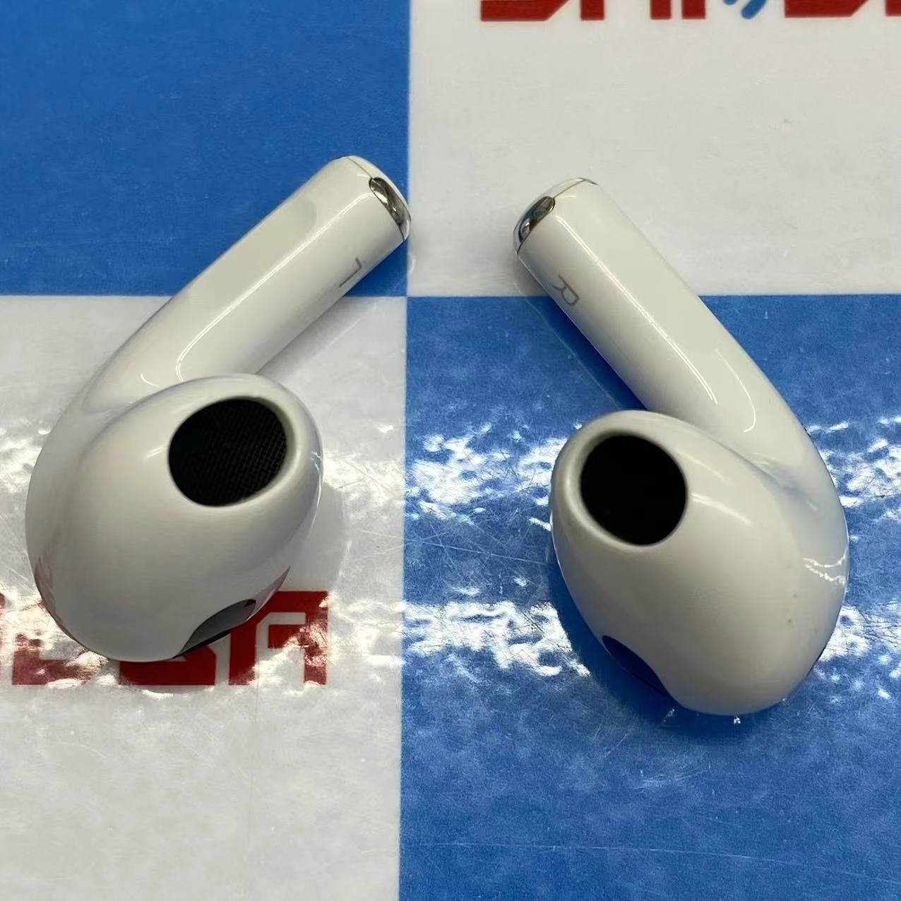 AirPods 第3世代 Lightning充電ケース付き * ホワイト MPNY3J/Aジャンク品