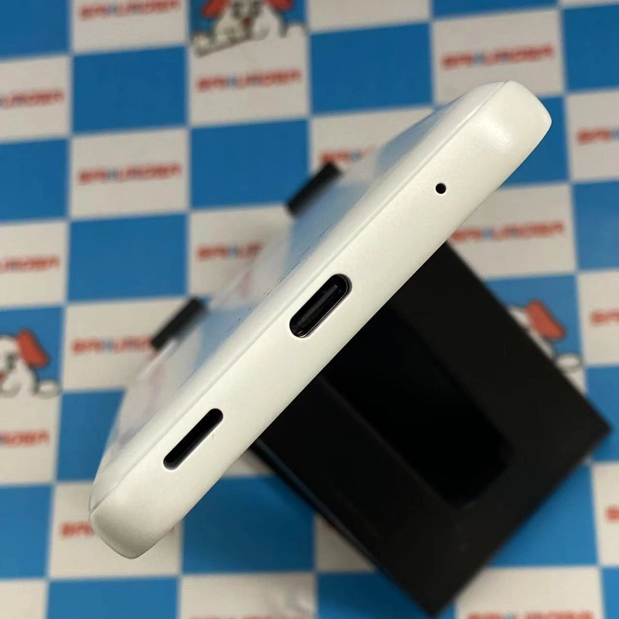 arrows We 64GB ホワイト F-51B docomo版SIMフリー 開封未使用品