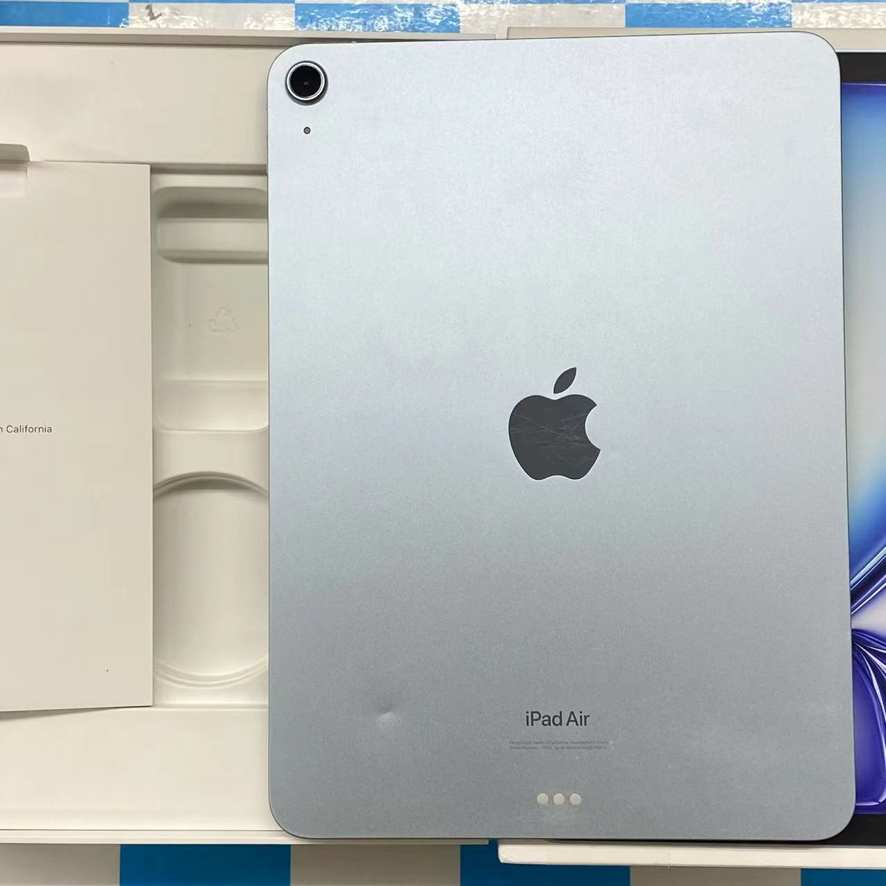 iPad Air 11インチ 第6世代 Wi-Fiモデル 256GB ブルー MUWH3J/A 訳あり品