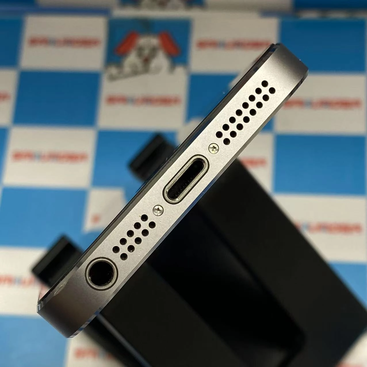 iPhone5s 16GB スペースグレイ ME332J/A au 訳あり品