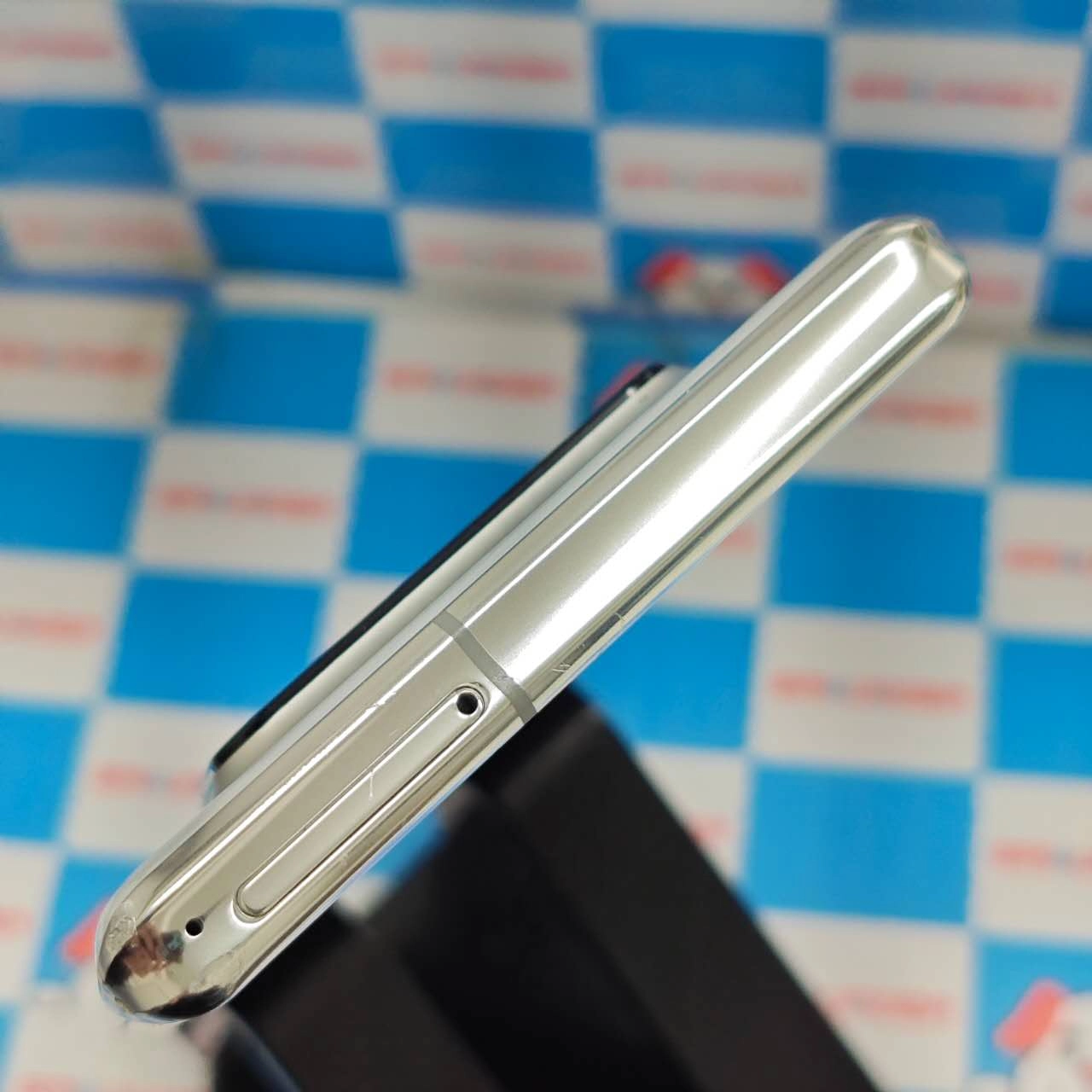 AQUOS R6 128GB ホワイト SH-51B docomo版SIMフリー ジャンク品