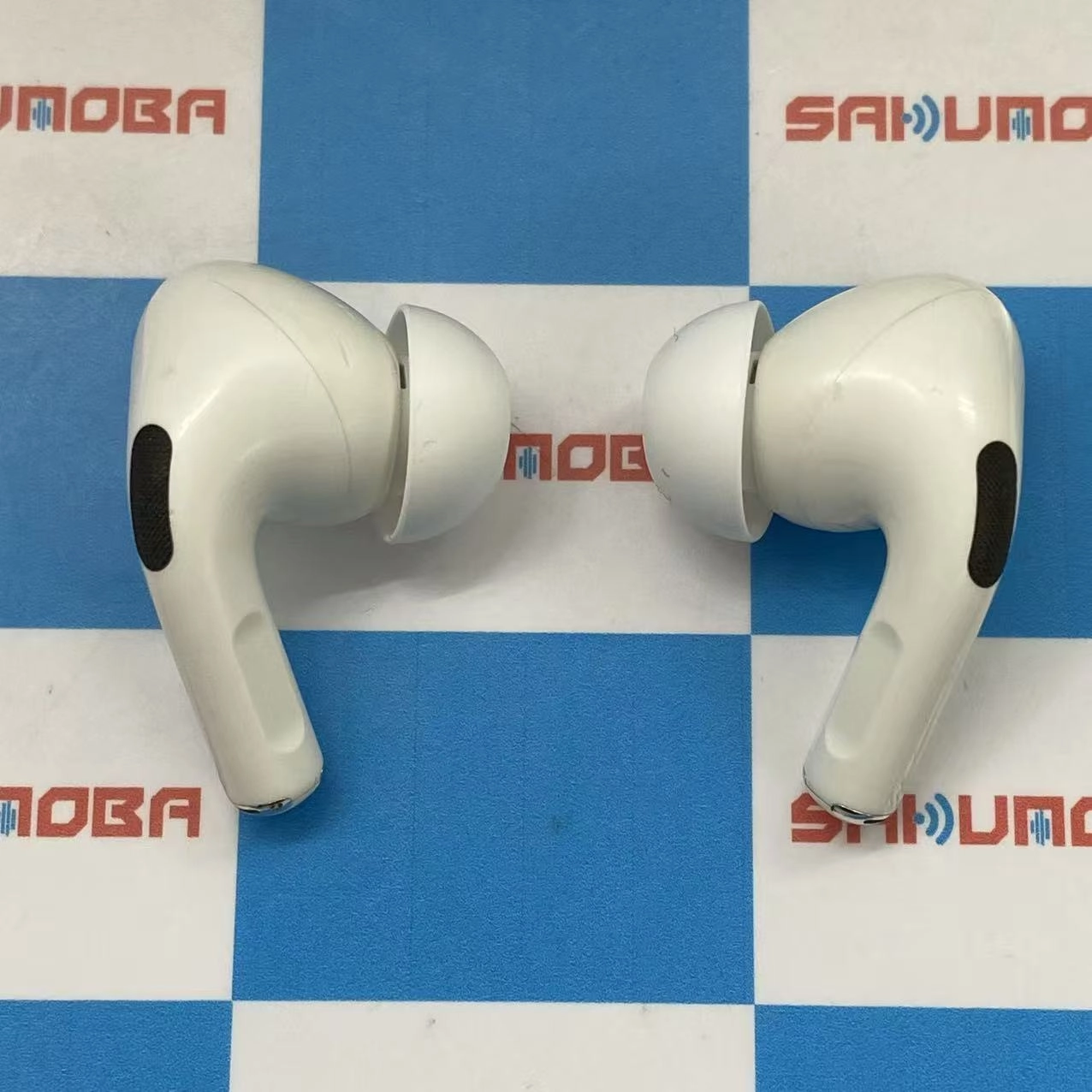 AirPods Pro ** Apple ** ホワイト MWP22J/A  ジャンク品 au