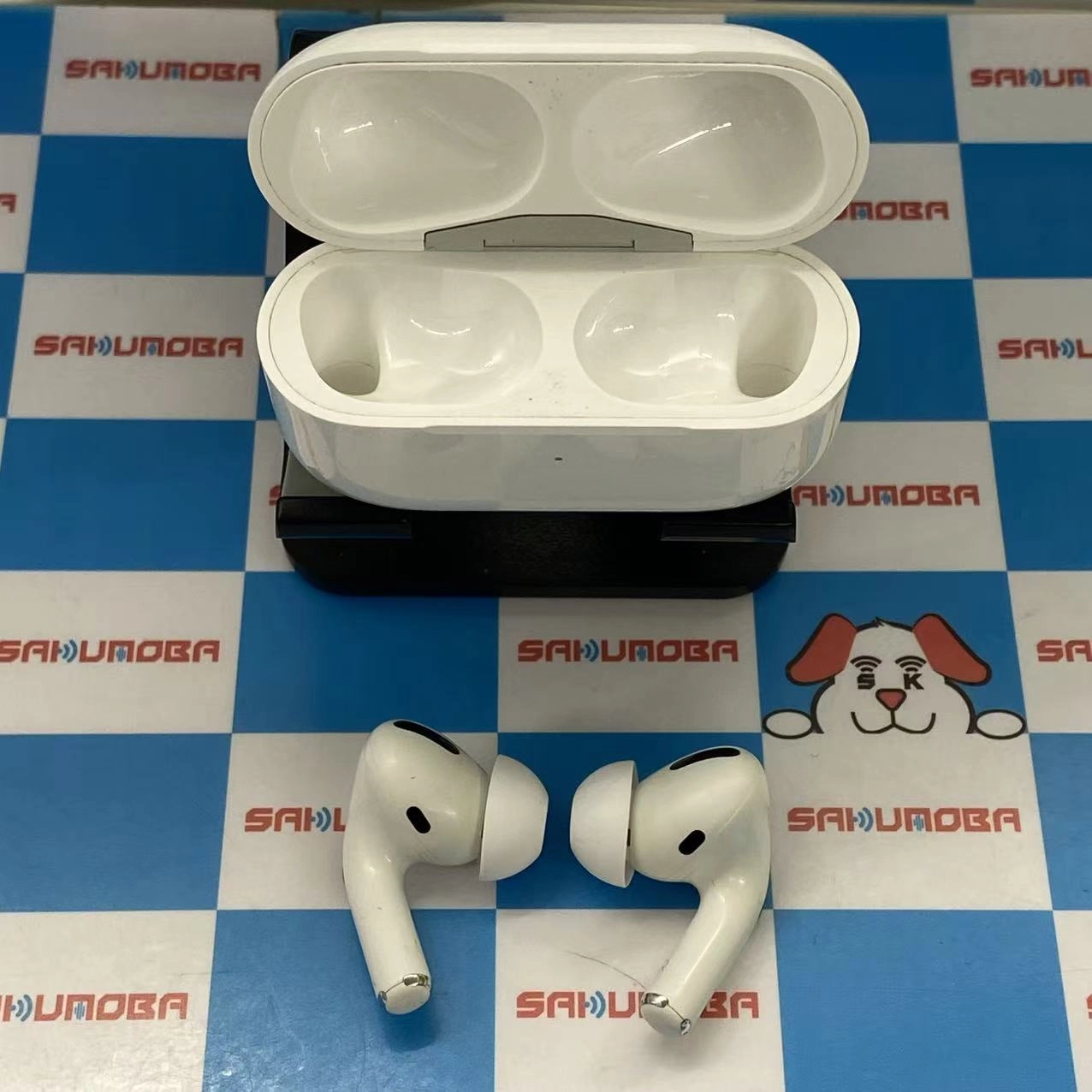 AirPods Pro ** Apple ** ホワイト MWP22J/A  ジャンク品 au