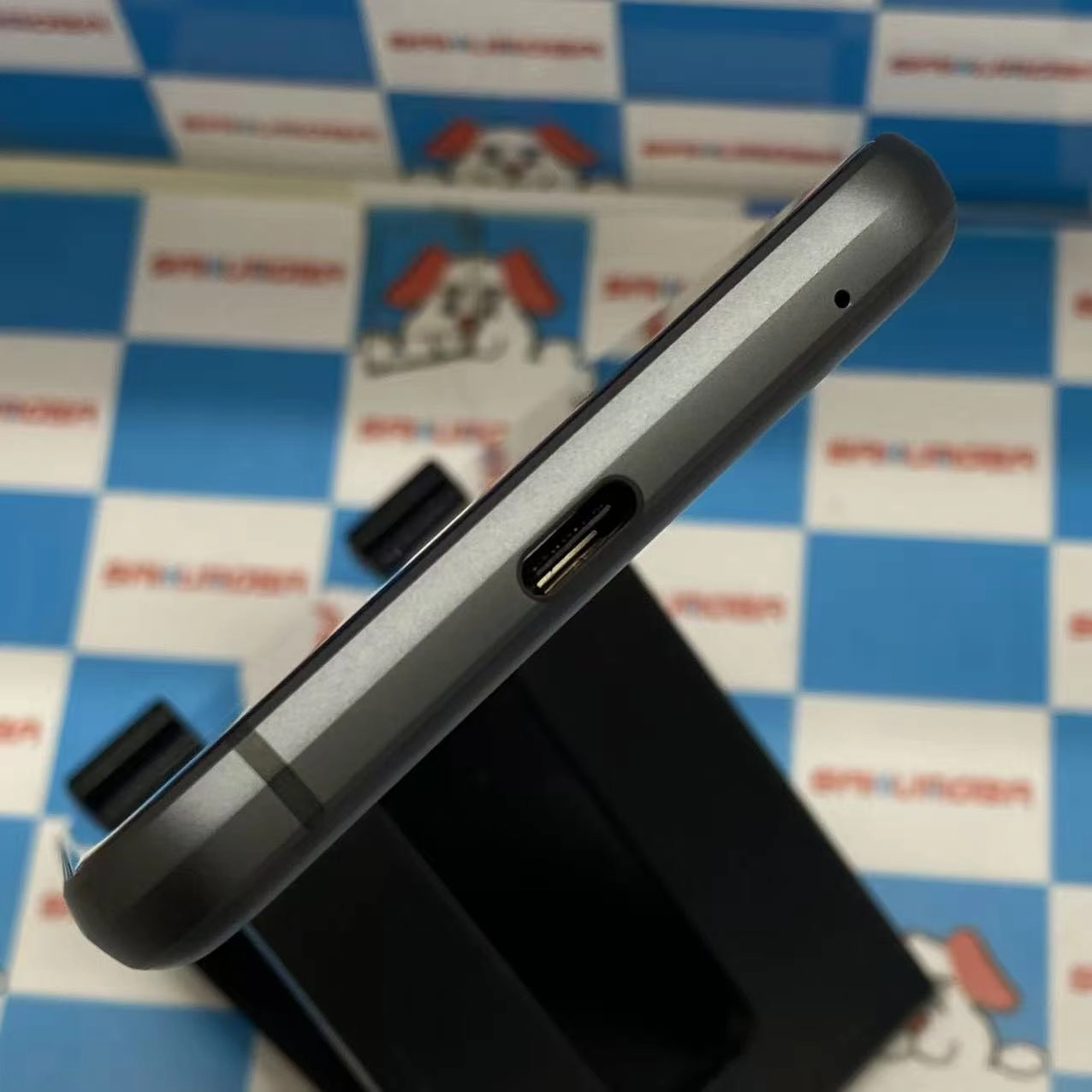 AQUOS sense3 basic 32GB ブラック SHV48 au版SIMフリー 極美品