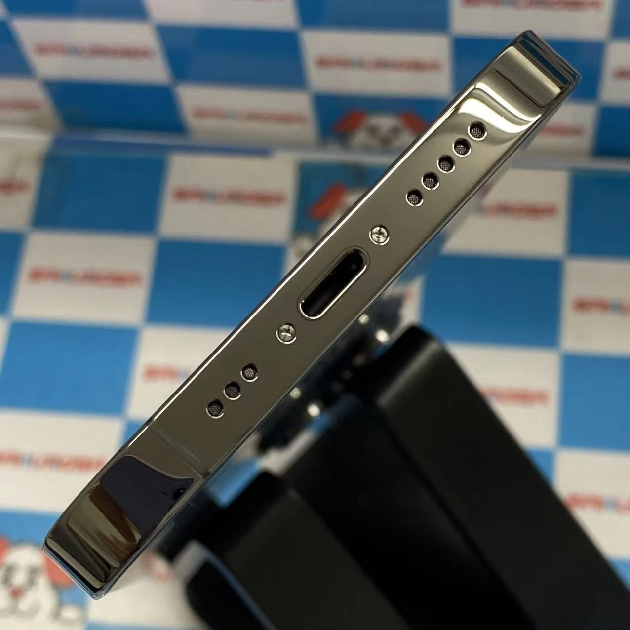 iPhone13 Pro 256GB グラファイト NLUN3J/A docomo版SIMフリー 交換未使用