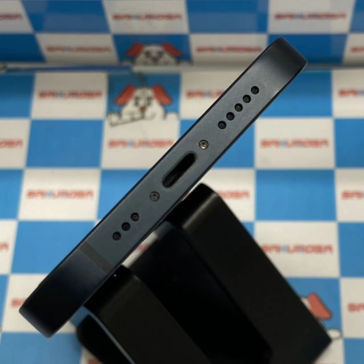 iPhone13 128GB ミッドナイト MLNC3J/A docomo版SIMフリー 美品