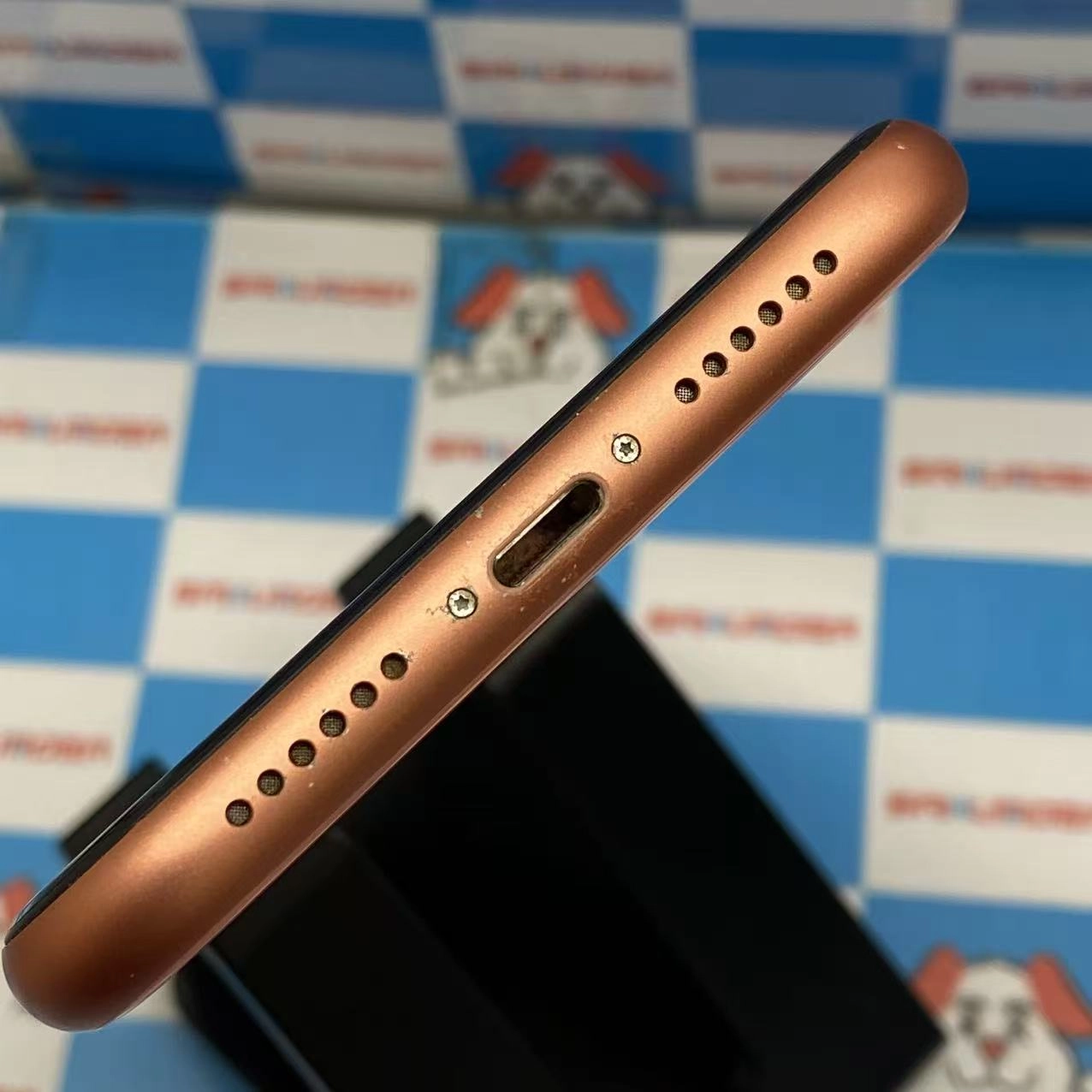 iPhoneXR 128GB コーラル MT0T2J/A au版SIMフリー