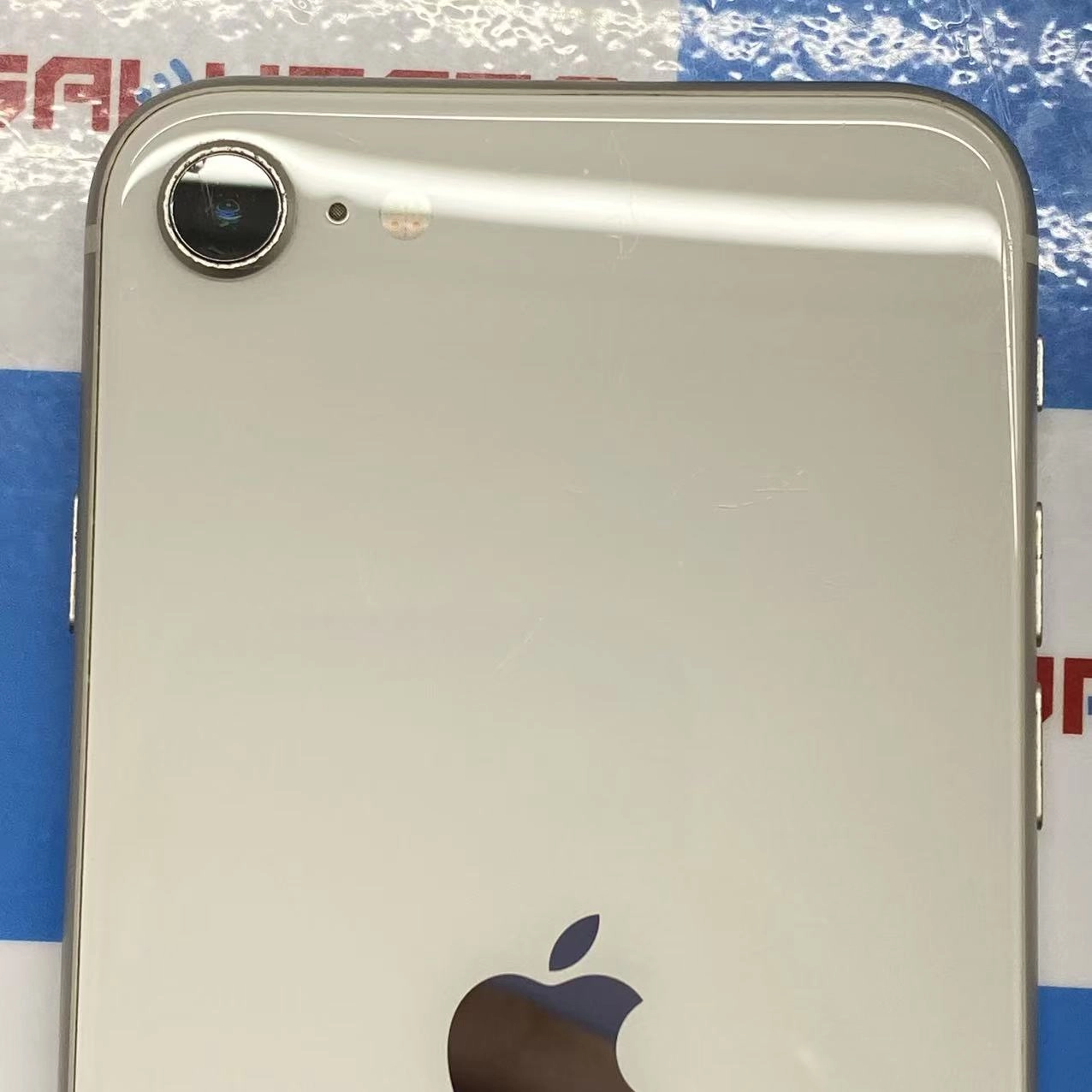 iPhoneSE 第3世代 128GB スターライト MMYG3J/A AU版SIMフリー ジャンク品