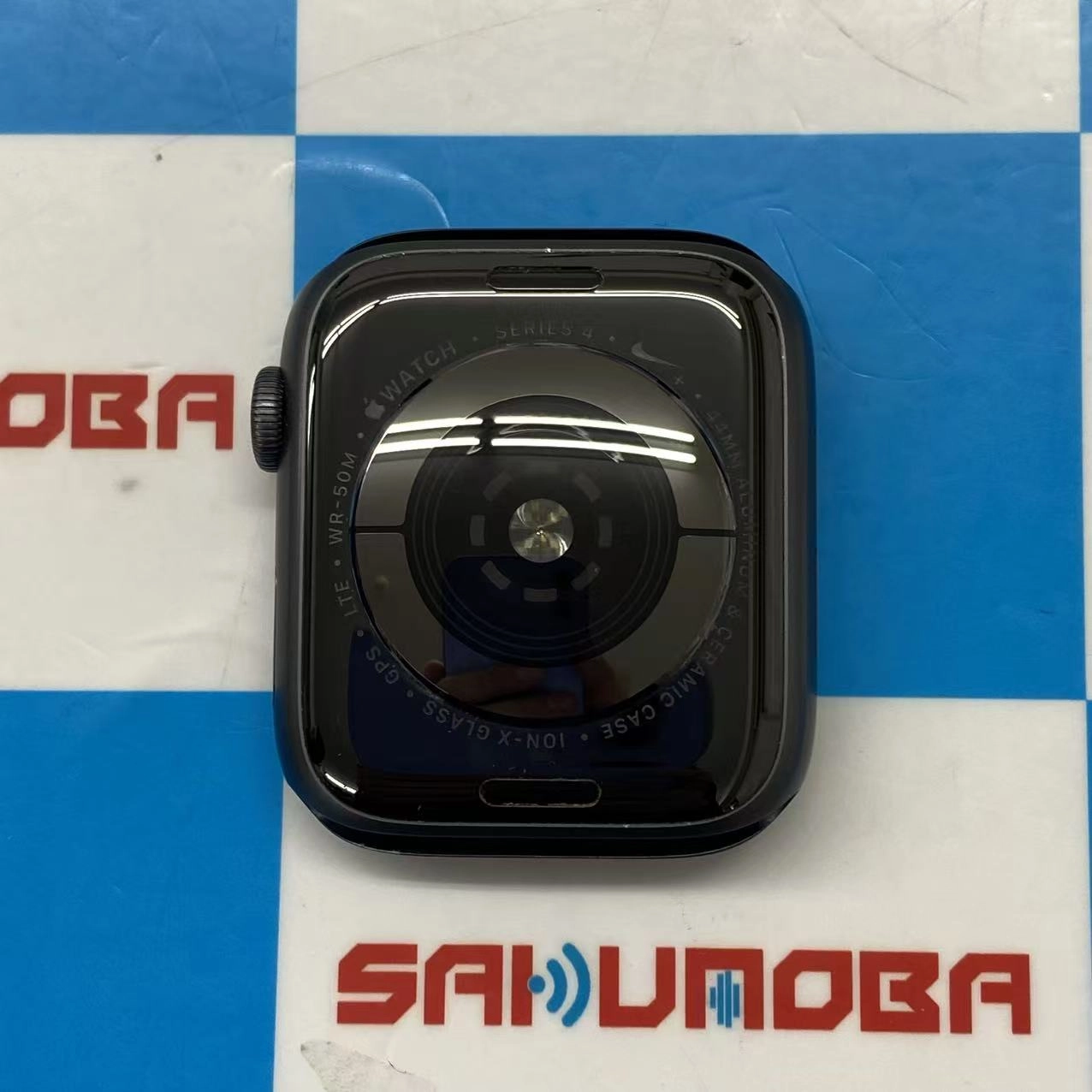 Watch Series 4 Nike GPS+Cellular 44MM 16GB スペースグレイ MTXM2J/A SIMフリー 訳あり品