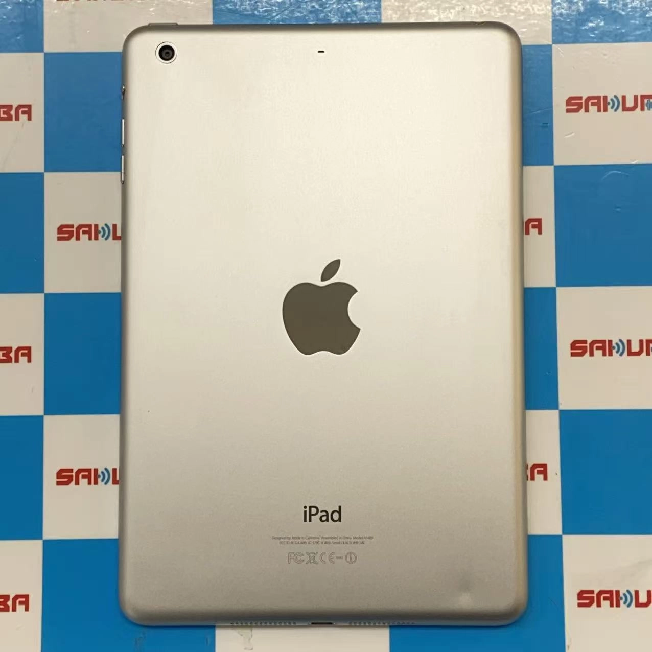 iPad mini 第2世代 Wi-Fiモデル 64GB シルバー ME281J/A ジャンク品