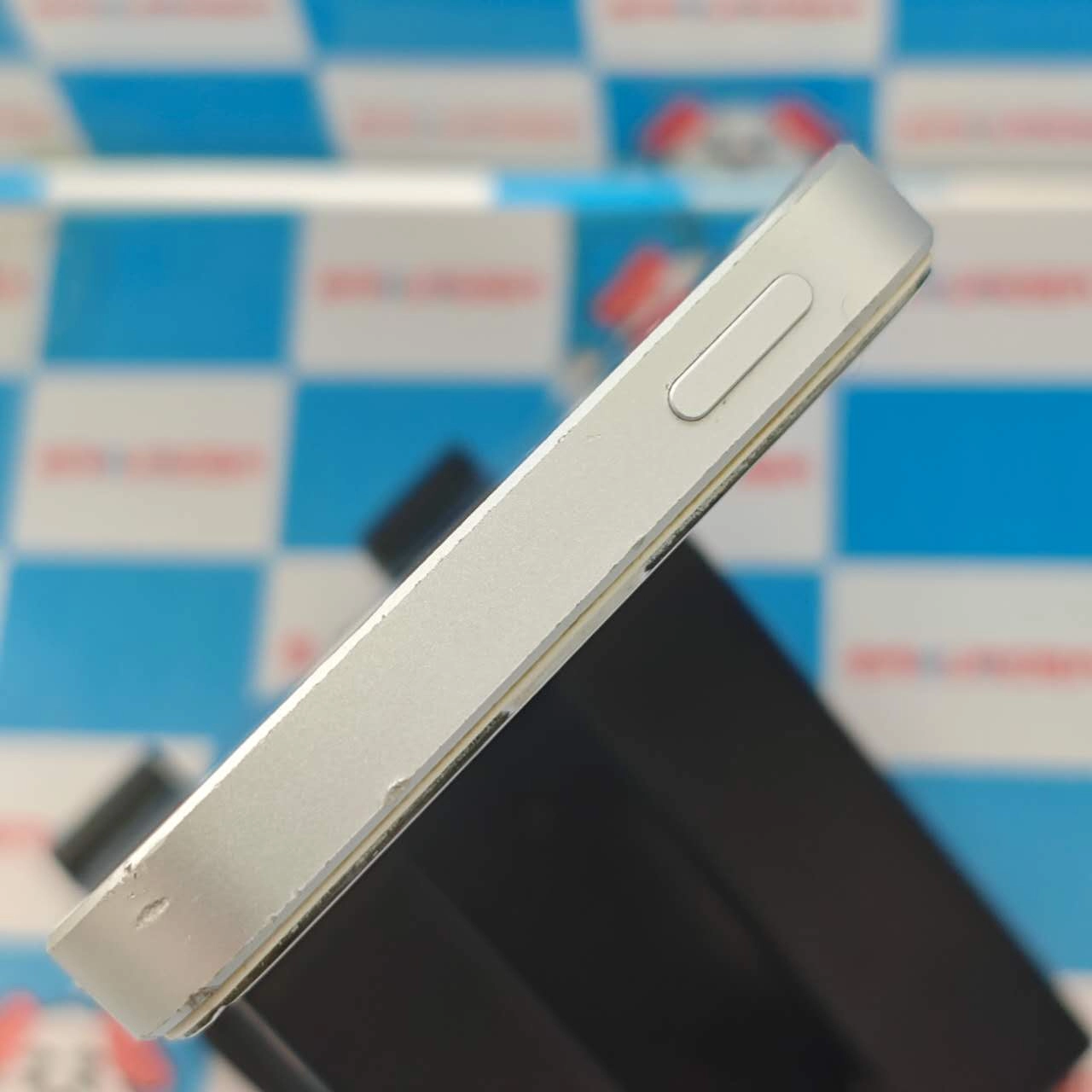 iPhoneSE 64GB シルバー MLM72J/A au版SIMフリー ジャンク品