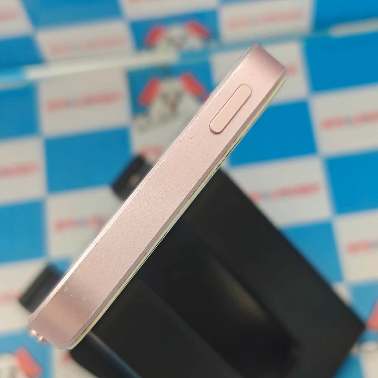 iPhoneSE 16GB ローズゴールド MLXN2J/A au版SIMフリー ジャンク品
