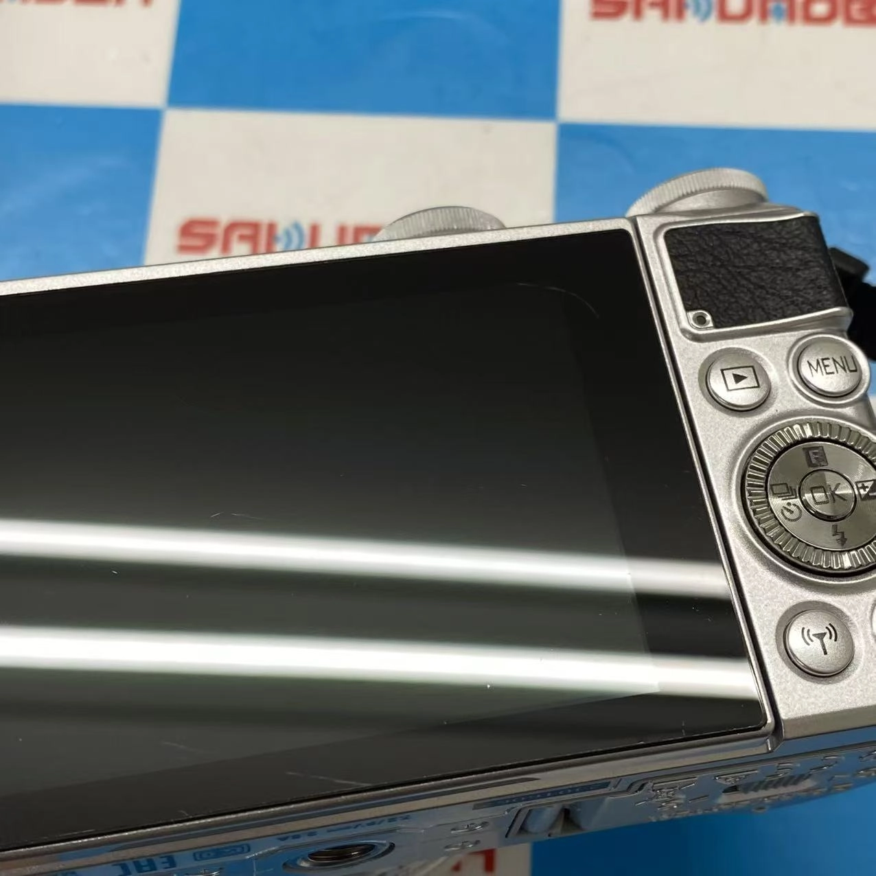 Nikon 1 J5 標準パワーズームレンズキット シルバー