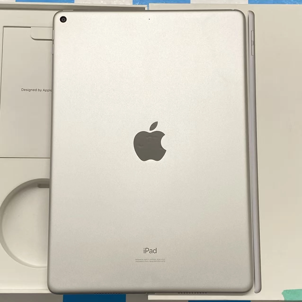 iPad Air 第3世代 Wi-Fiモデル 256GB シルバー MUUR2J/A 訳あり品