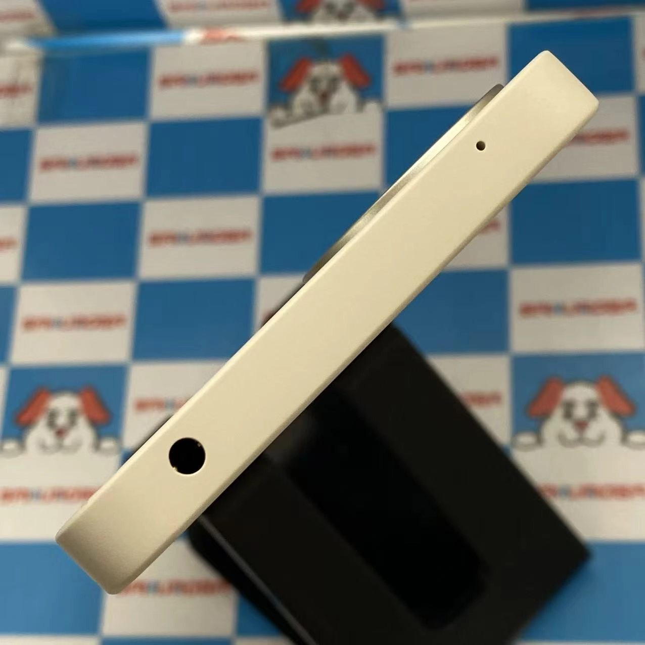 AQUOS Wish4 64GB ホワイト SH-M27 SIMフリー 新品同様